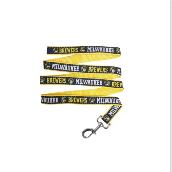 NWT Milwaukee Brewers Dog Collar, Leash & Reversible Bandanna Size Small - Picture 11 of 11